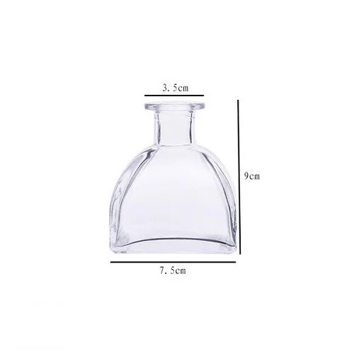 Chai thủy tinh tạo hình độc lạ CL04
