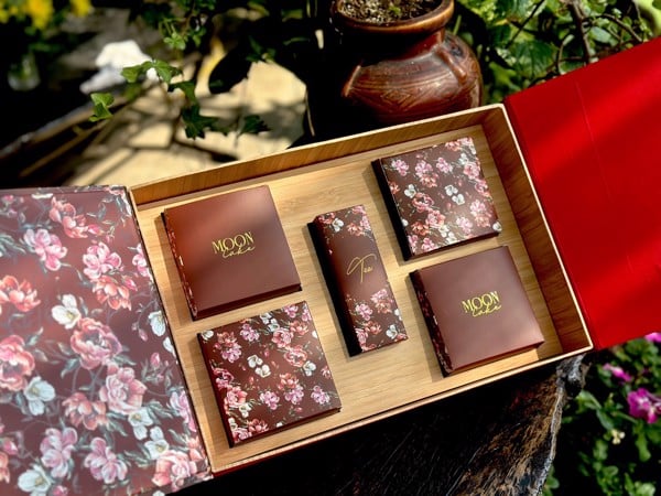 Hộp Trung Thu Cánh Bướm