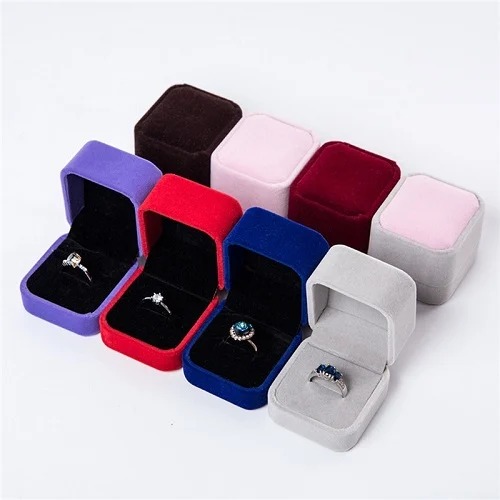Vỏ hộp đựng nhẫn TS10