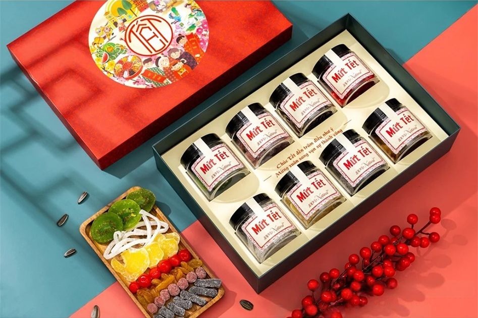 Hộp quà tết bán sẵn trang trọng Hộp quà tết bán sẵn trang trọng