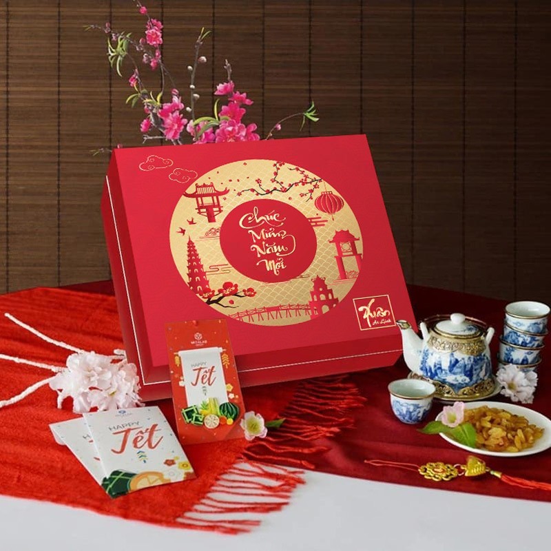 Hộp quà tết bán sẵn tiết kiệm chi phí Hộp quà tết bán sẵn tiết kiệm chi phí