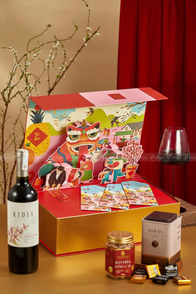 Mẫu bao bì tết Phiên Chợ Tết popup 3D đẹp mắt Mẫu bao bì tết Phiên Chợ Tết popup 3D đẹp mắt