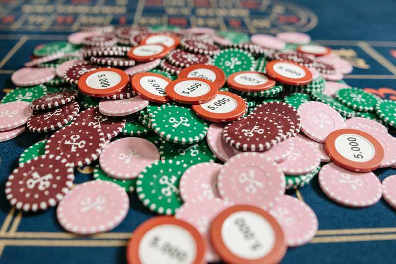 Low Volatility vs High Volatility Slots: A Complete Guide to Choosing Your Game Low Volatility vs High Volatility Slots: A Complete Guide to Choosing Your Game